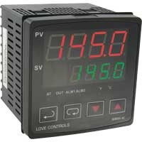 [NVT012248] Series 4C Controlador De Temperatura 1/4 DIN (4C-2: Controlador de temperatura DIN 1/4, salida de pulsación de voltaje.)